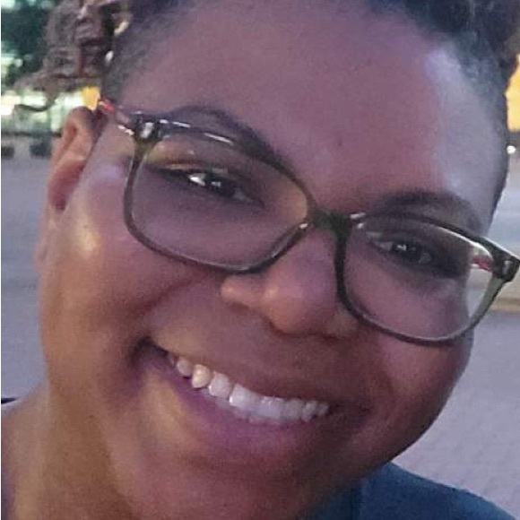 Meet your Posher, Nay - Picture 1 of 1